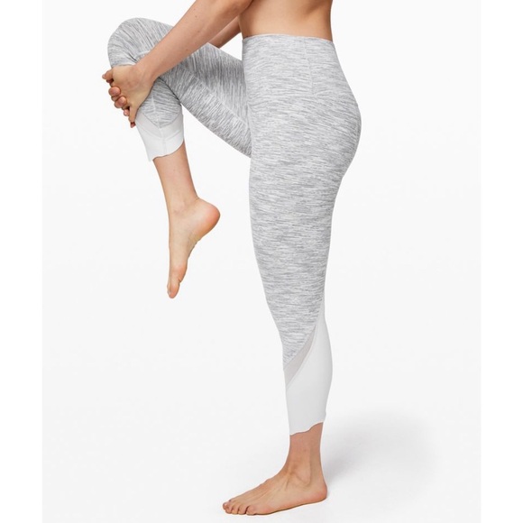 Lululemon Wunder Under Scallop Crop - Picture 5 of 10